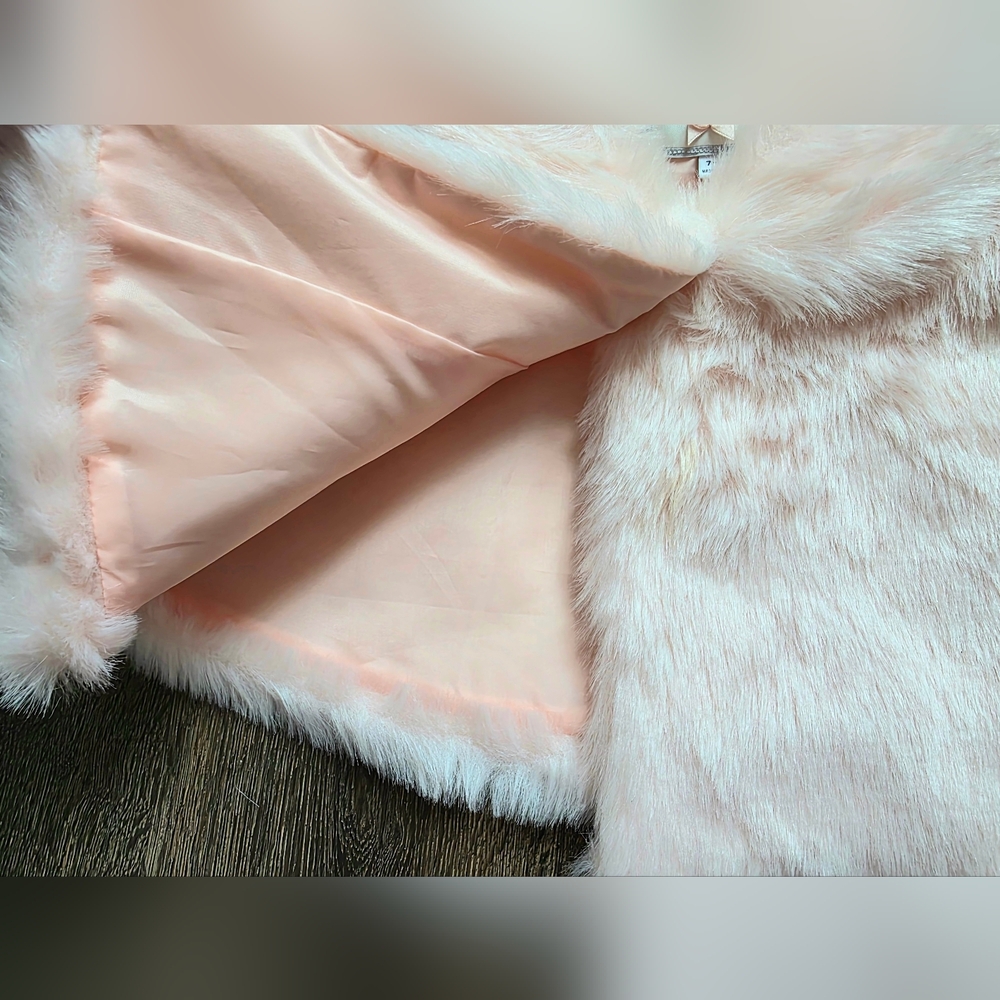Janie & Jack "Blush Beauty" blush pink faux fur capelet - Picture 5 of 7